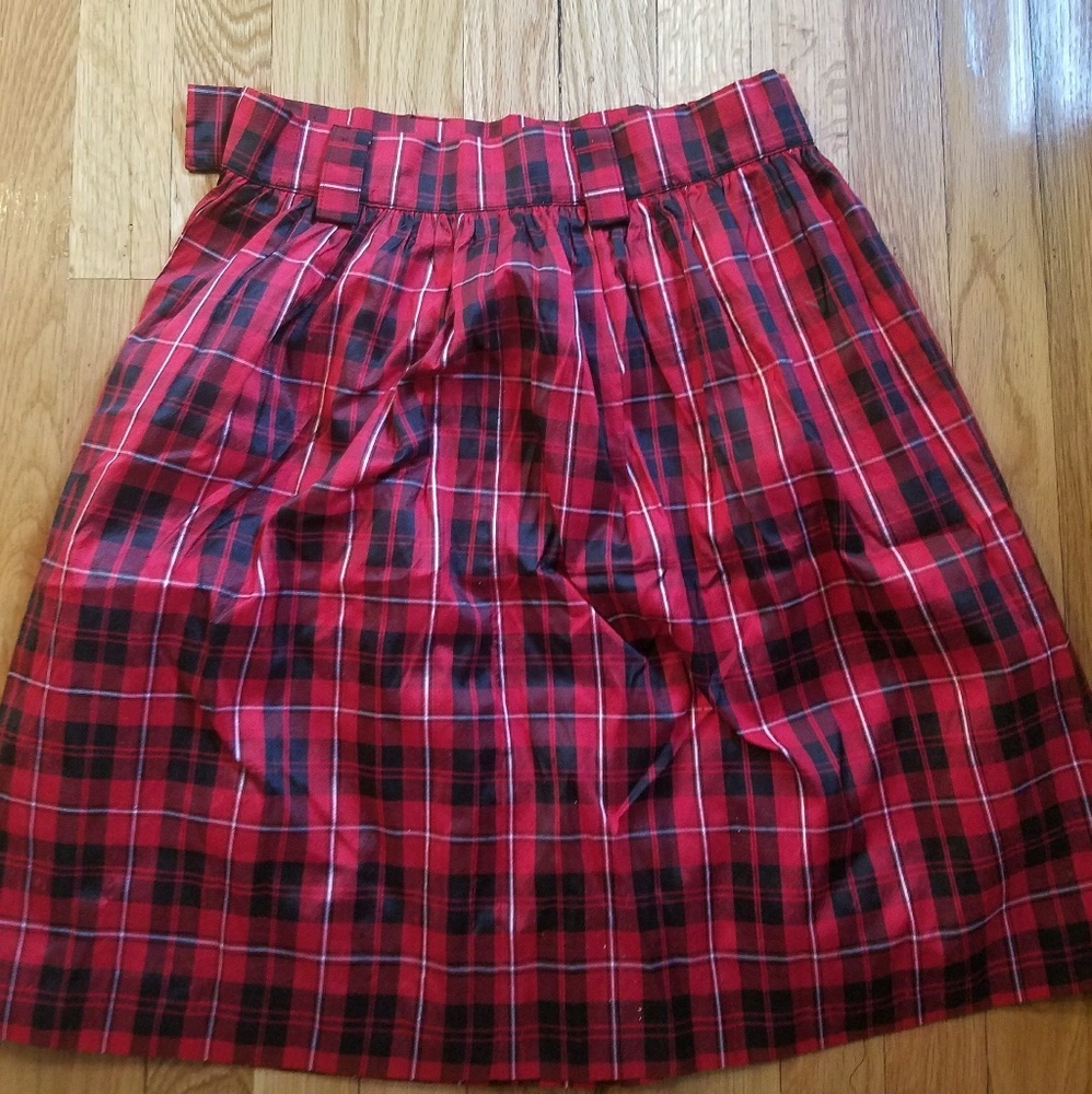 Molly b. Tartan silk festive skirt. Sz 6.